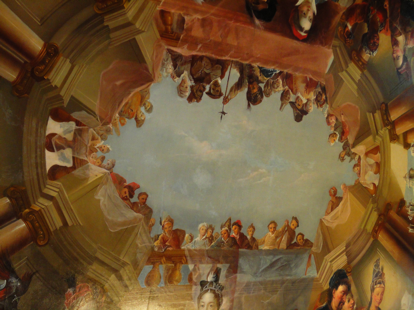I den såkaldte maskeradesal udførte Benoit le Coffre (1671-1722) et loftsmaleri, der kunne være et spejlbillede for maskeradens deltagere. (Foto: Tina Høegh Nielsen)