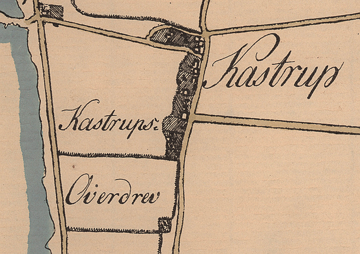 Udsnit af Fr Bülows kort over Amager 1794. Gårdene ligger i række langs Kastrupvejs østside.