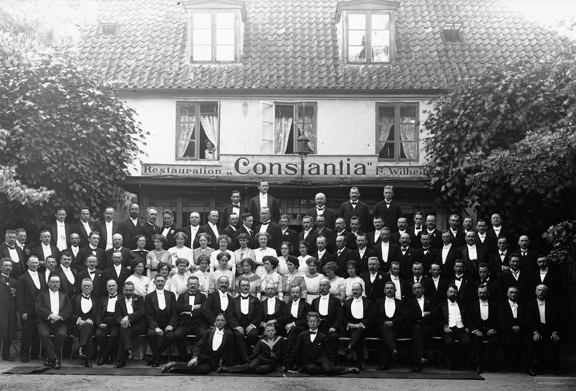 Gæster ved Constantia. Foto af Peter Elfelt 1913 (Københavns Museum).